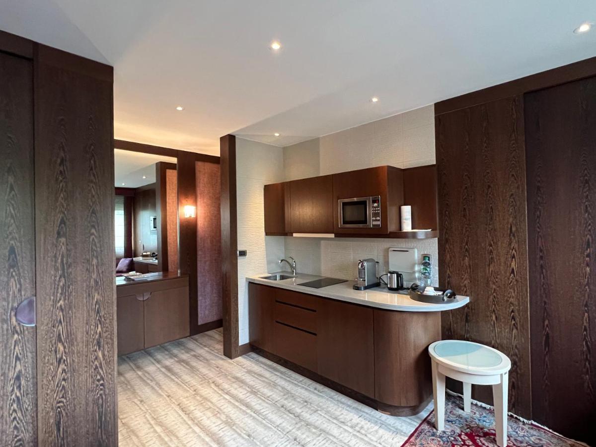Studio Dans Le Quartier Luxe Neuilly-sur-Seine Exterior foto